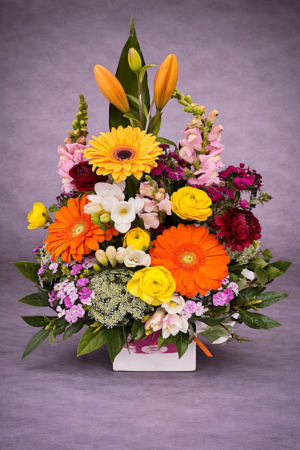 Vibrant Floral Bouquet in Glass Vase – Modern Gift Flowers Harrisdale WA