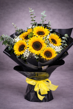 Yellow Tulips in Glass Vase – Sunshine Tulip Delivery Harrisdale WA